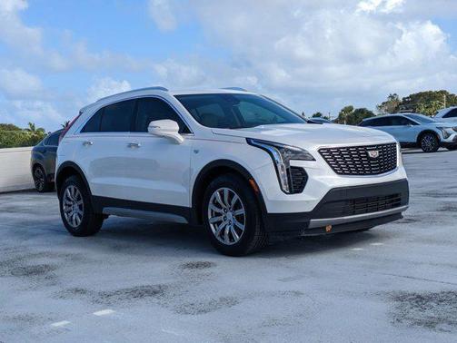 2021 Cadillac XT4 Premium Luxury