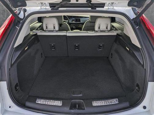 2021 Cadillac XT4 Premium Luxury