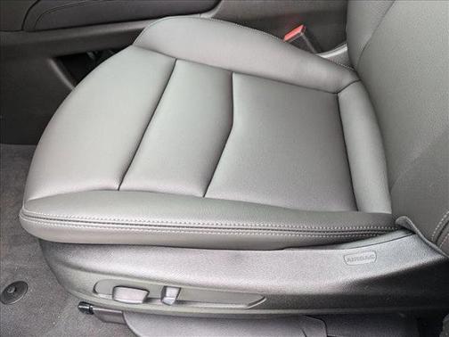 2025 Cadillac XT6 Luxury FWD