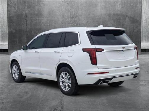 2025 Cadillac XT6 Luxury FWD