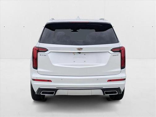 2025 Cadillac XT6 Luxury FWD