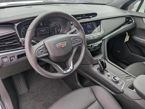 2025 Cadillac XT6 Luxury FWD