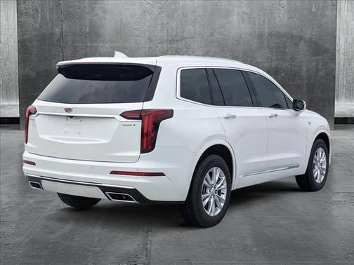 2025 Cadillac XT6 Luxury FWD
