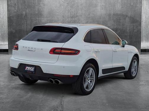 2015 Porsche Macan S