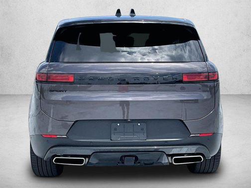 2024 Land Rover Range Rover Sport SE