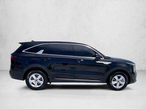 Ebony Black 2024 Kia Sorento LX