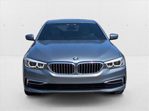 2020 BMW 530 530i