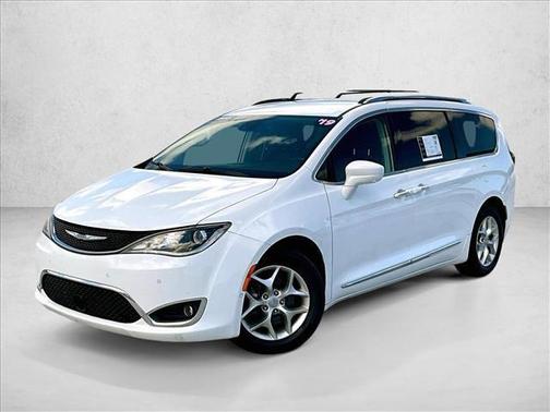 2019 Chrysler Pacifica Touring-L Plus