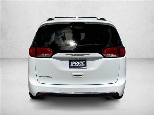 2019 Chrysler Pacifica Touring-L Plus