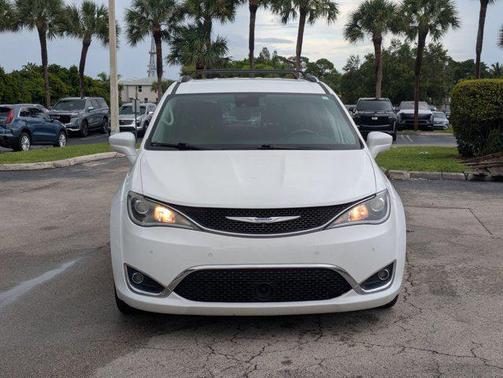 2019 Chrysler Pacifica Touring-L Plus