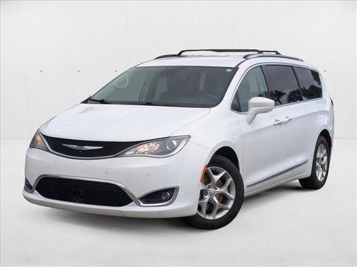 2019 Chrysler Pacifica Touring-L Plus