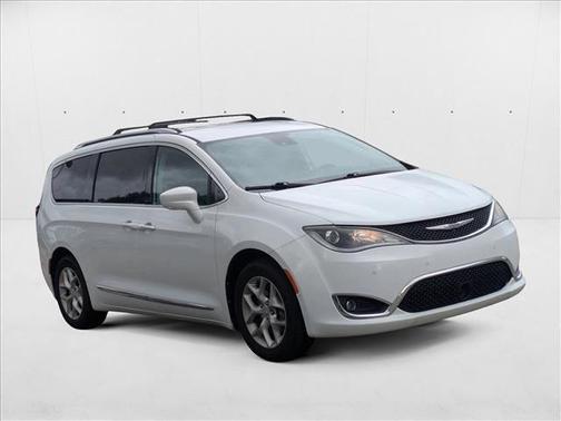 2019 Chrysler Pacifica Touring-L Plus