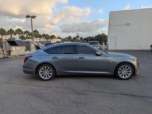 2022 Cadillac CT5 Luxury RWD