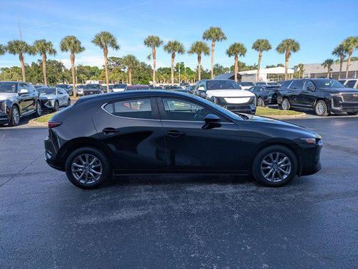 2022 Mazda Mazda3 FWD