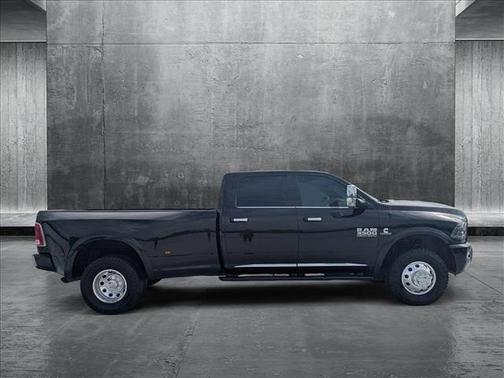 2017 RAM 3500 Limited Crew Cab 4x4 8' Box
