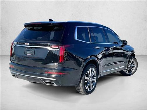 2022 Cadillac XT6 Premium Luxury FWD