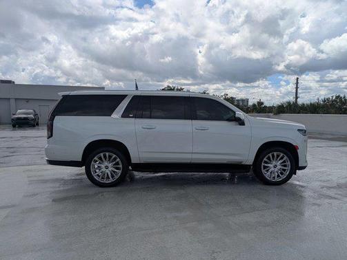 2024 Cadillac Escalade ESV Premium Luxury