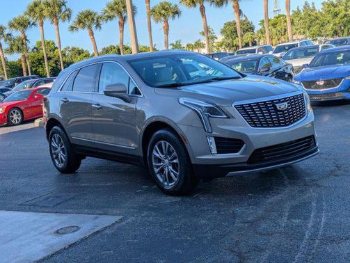 2022 Cadillac XT5 Premium Luxury
