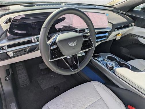 2025 Cadillac LYRIQ Luxury