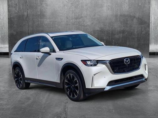 2024 Mazda CX-90 PHEV Premium Plus