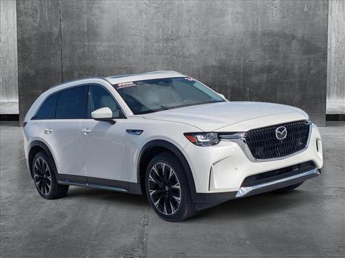 2024 Mazda CX-90 PHEV Premium Plus
