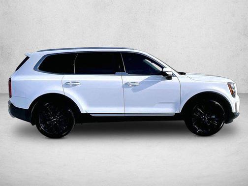 Glacial White Pearl 2022 Kia Telluride SX