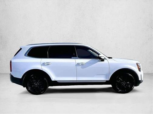 Glacial White Pearl 2022 Kia Telluride SX