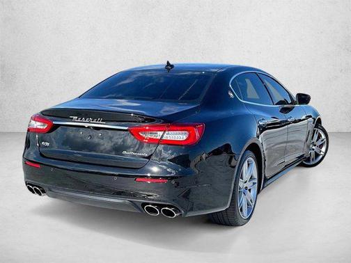 Black 2017 Maserati Quattroporte S Q4