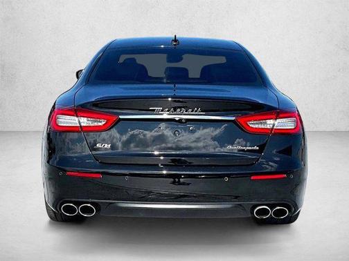 Black 2017 Maserati Quattroporte S Q4