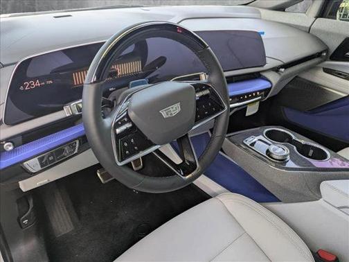 2025 Cadillac OPTIQ Luxury