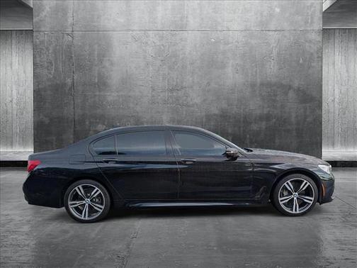 2018 BMW 750 I