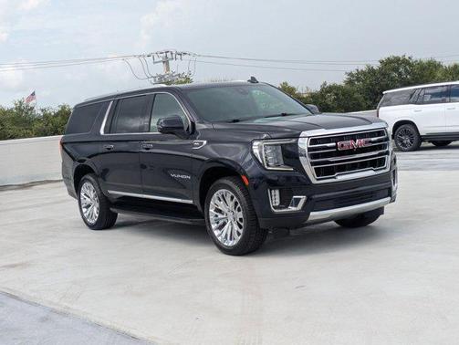 2021 GMC Yukon XL SLT