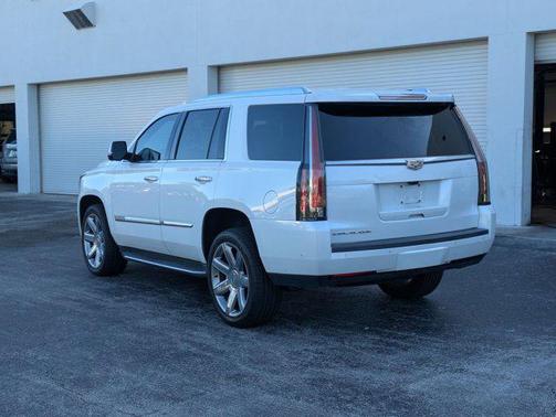 2018 Cadillac Escalade Luxury