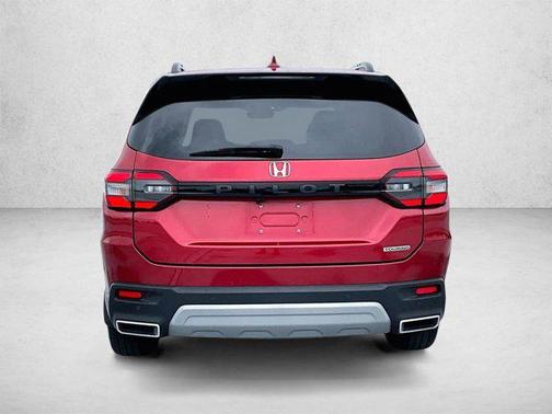 2023 Honda Pilot Touring 8-Passenger