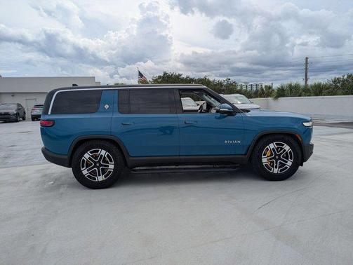 2023 Rivian R1S Launch Edition