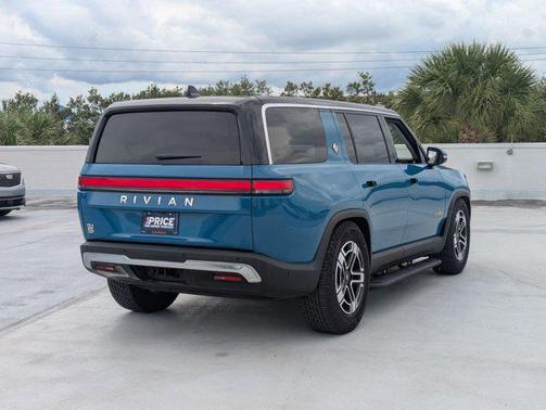 2023 Rivian R1S Launch Edition
