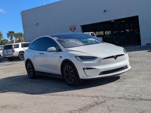 2022 Tesla Model X Plaid Tri Motor All-Wheel Drive