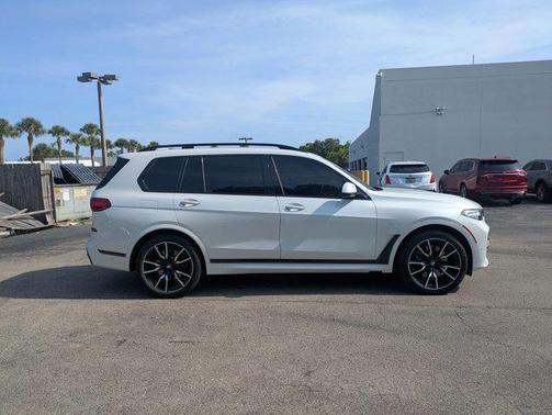 2021 BMW X7 xDrive40i