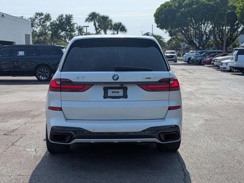 2021 BMW X7 xDrive40i