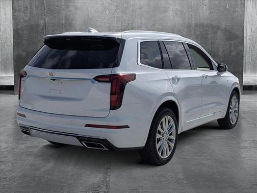 2025 Cadillac XT6 Premium Luxury FWD