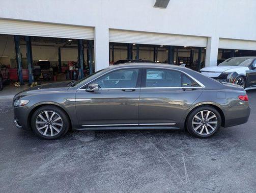 2020 Lincoln Continental Standard