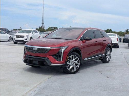2025 Cadillac OPTIQ Luxury 1 AWD