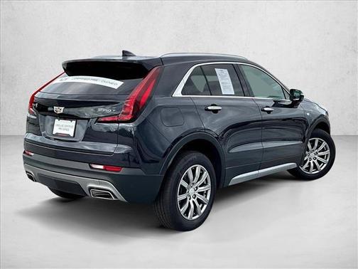 2022 Cadillac XT4 Premium Luxury
