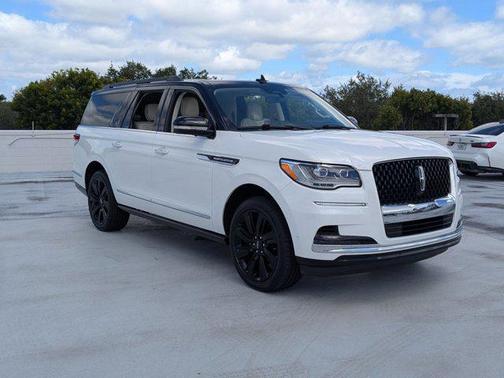 2022 Lincoln Navigator Black Label