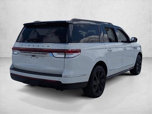2022 Lincoln Navigator Black Label