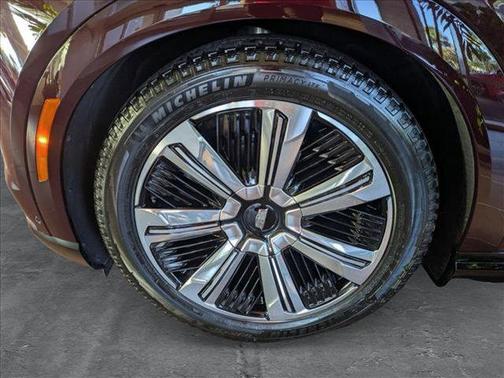 2025 Cadillac Escalade IQ Luxury 2