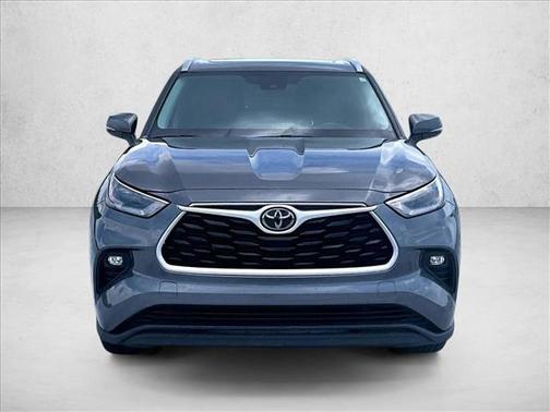 Magnetic Gray Metallic 2021 Toyota Highlander XLE