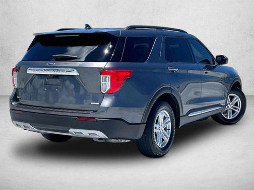 Magnetic Metallic 2020 Ford Explorer XLT