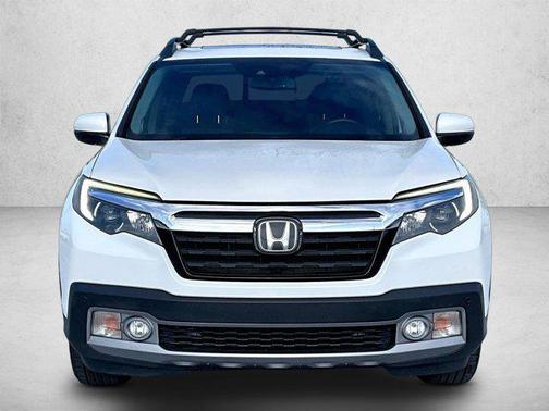 White 2019 Honda Ridgeline RTL-E