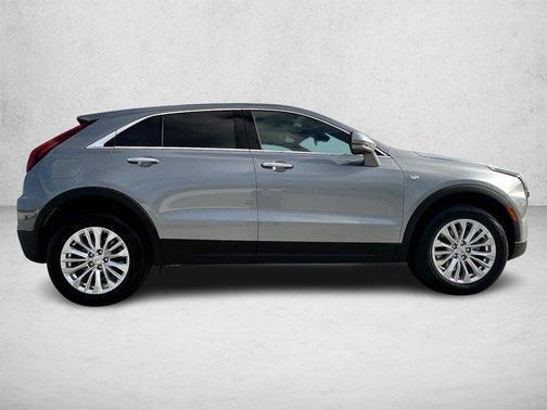 2024 Cadillac XT4 Luxury